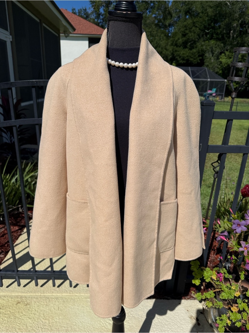 St. John Cream Cashmere Wool Blend Open-Front Shawl Collar Pea Coat